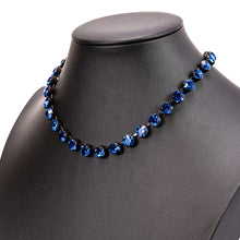 画像をギャラリービューアに読み込む, 大粒のラインストーンが輝くネックレス