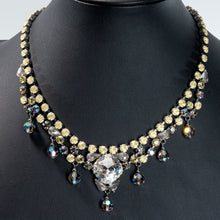 画像をギャラリービューアに読み込む, スワロフスキークリスタルのきらめきが美しいネックレス