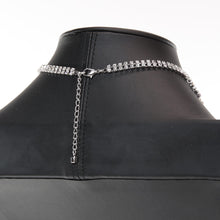 画像をギャラリービューアに読み込む, 十字架モチーフをあしらったチョーカータイプのネックレス