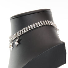 画像をギャラリービューアに読み込む, 星モチーフをあしらったチョーカータイプのネックレス