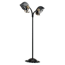 Load image into Gallery viewer, 淡い水色の薔薇モチーフのボヘミアングラスをあしらったイヤリング