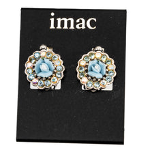 Load image into Gallery viewer, 淡い水色の薔薇モチーフのボヘミアングラスをあしらったイヤリング