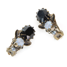 画像をギャラリービューアに読み込む, ボタニカル(植物)モチーフをあしらったラインストーンイヤリング