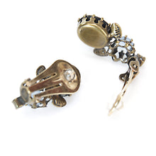 画像をギャラリービューアに読み込む, ボタニカル(植物)モチーフをあしらったラインストーンイヤリング