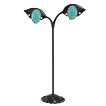 Load image into Gallery viewer, 鮮やかなライトブルーが美しいターコイズのイヤリング