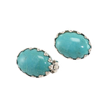Load image into Gallery viewer, 鮮やかなライトブルーが美しいターコイズのイヤリング