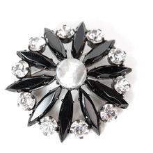 画像をギャラリービューアに読み込む, ボヘミアングラスとラインストーンが絶妙に調和した、エレガントなブローチ