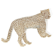 Load image into Gallery viewer, 豹の美しさとしなやかさを象徴するビジューブローチ