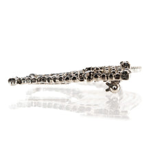 画像をギャラリービューアに読み込む, 黒豹の美しさとしなやかさを象徴するビジューブローチ