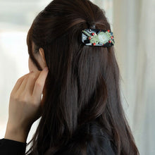 画像をギャラリービューアに読み込む, 上質な天然石ジェイドとボヘミアングラスをあしらい、高級感あふれるバレッタ