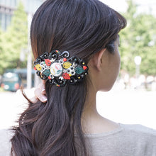 画像をギャラリービューアに読み込む, 上質なボヘミアングラスをあしらい、高級感あふれるバレッタ