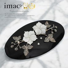 画像をギャラリービューアに読み込む, フラワーモチーフの白蝶貝の上品な光沢が美しいバレッタ