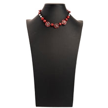 Load image into Gallery viewer, フラワーモチーフが美しいネックレス