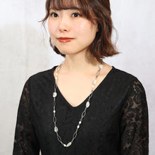 画像をギャラリービューアに読み込む, 優しいホワイトカラーが美しいムーンストーンと淡水パールのネックレス