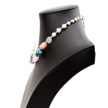 画像をギャラリービューアに読み込む, ターコイズ、ローズクォーツ、ジェイド、アメシスト、アラゴナイト、クォーツ、淡水パールの7種類のストーンが魅惑的なネックレス
