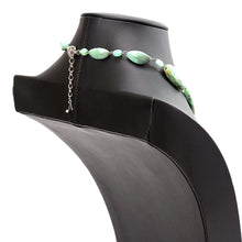 画像をギャラリービューアに読み込む, スワロフスキークリスタルと天然石を組み合わせたネックレス