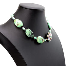 画像をギャラリービューアに読み込む, スワロフスキークリスタルと天然石を組み合わせたネックレス