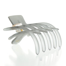 画像をギャラリービューアに読み込む, フラワーモチーフの白蝶貝をあしらったヘアクリップ「スターリリー」