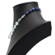 画像をギャラリービューアに読み込む, 様々な天然石を組み合わせ、ブルーのグラデーションをデザインしたネックレス