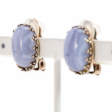 Load image into Gallery viewer, 縞模様が美しいブルーカルセドニーのイヤリング