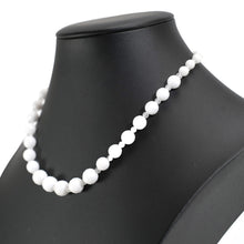 画像をギャラリービューアに読み込む, ファセットカットされた純白のジェイドが美しいロングネックレス