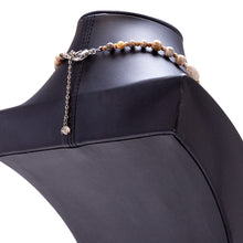 画像をギャラリービューアに読み込む, 肌なじみの良いナチュラルカラーが美しいコーラルフォッシルのネックレス