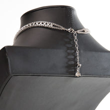 画像をギャラリービューアに読み込む, クリアカラーのラインストーンとメタリックシルバーが絶妙に調和したチョーカー