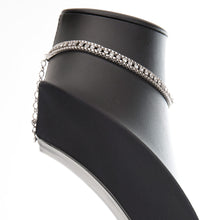 画像をギャラリービューアに読み込む, クリアカラーのラインストーンとメタリックシルバーが絶妙に調和したチョーカー