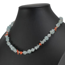 画像をギャラリービューアに読み込む, 上品な淡い水色のアクアマリンにさんごを組み合わせたネックレス