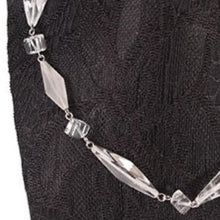 Load image into Gallery viewer, 上品なクリアカラーが美しいクォーツのショートネックレス