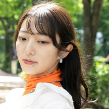 Load image into Gallery viewer, イヤリング 天然石 アマゾナイト ラインストーン ブルー 150094