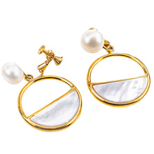 Load image into Gallery viewer, イヤリング 淡水パール 白蝶貝 ホワイト ゴールド フープ 150168