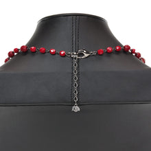 画像をギャラリービューアに読み込む, 落ち着いた赤が美しい、ボヘミアングラスのロングネックレス