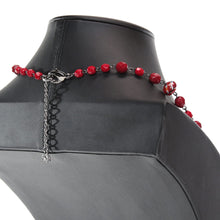 画像をギャラリービューアに読み込む, 落ち着いた赤が美しい、ボヘミアングラスのロングネックレス