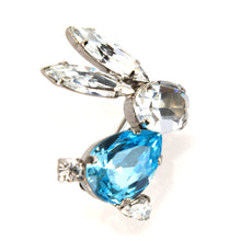 画像をギャラリービューアに読み込む, うさぎモチーフのラインストーンブローチ