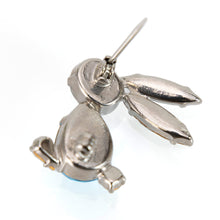 画像をギャラリービューアに読み込む, うさぎモチーフのラインストーンブローチ