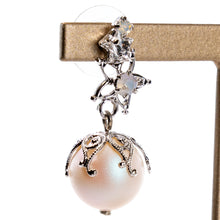 画像をギャラリービューアに読み込む, 大粒のパールが揺れる星モチーフのピアス