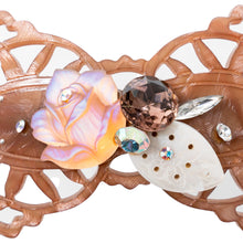 画像をギャラリービューアに読み込む, シェルとボヘミアングラス、ラインストーンの組み合わせが華やかなヘアバレッタ