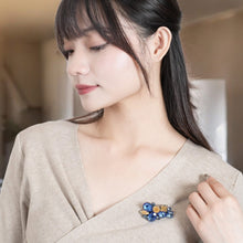 画像をギャラリービューアに読み込む, カラーハーモニーが美しいビジューブローチ