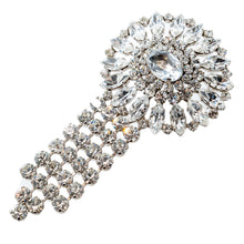 画像をギャラリービューアに読み込む, スワロフスキークリスタルをふんだんにあしらったブローチ