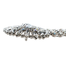 画像をギャラリービューアに読み込む, スワロフスキークリスタルをふんだんにあしらったブローチ
