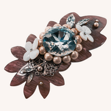 画像をギャラリービューアに読み込む, ボヘミアングラスや花モチーフのシェル、パールの組み合わせが華やかなヘアバレッタ