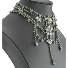 画像をギャラリービューアに読み込む, ネックレス ラインストーン ボヘミアングラス グリーン ピンク フラワー ハンギング 31cm nl122448