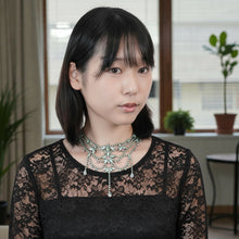 画像をギャラリービューアに読み込む, ネックレス ラインストーン ボヘミアングラス グリーン ピンク フラワー ハンギング 31cm nl122448