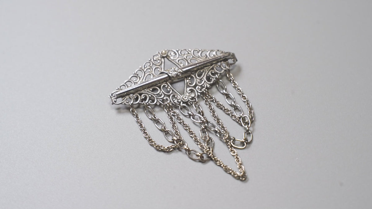 ブローチ ラインストーン クリアカラー レースメタル チェーン 091862