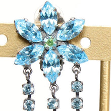Load image into Gallery viewer, イヤリング ラインストーン ブルー フラワー 084720 メール便