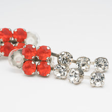 Load image into Gallery viewer, 【バチェラー・ジャパン出演者着用】イヤリング ラインストーン オレンジ クリアカラー 087163