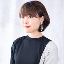 画像をギャラリービューアに読み込む, 【乃木坂46着用】イヤリング ラインストーン パープル クリアカラー 087235