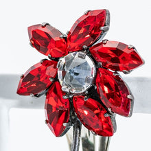 Load image into Gallery viewer, イヤリング ラインストーン レッド グリーン フラワー 092076 メール便