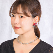 Load image into Gallery viewer, イヤリング ラインストーン レッド グリーン フラワー 092076 メール便